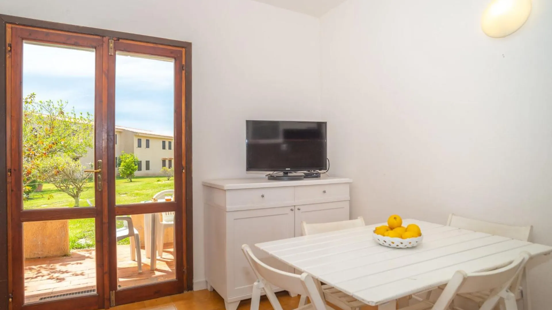 Apartment Residenza Mediterranea-1 By Interhome カンニジョネ