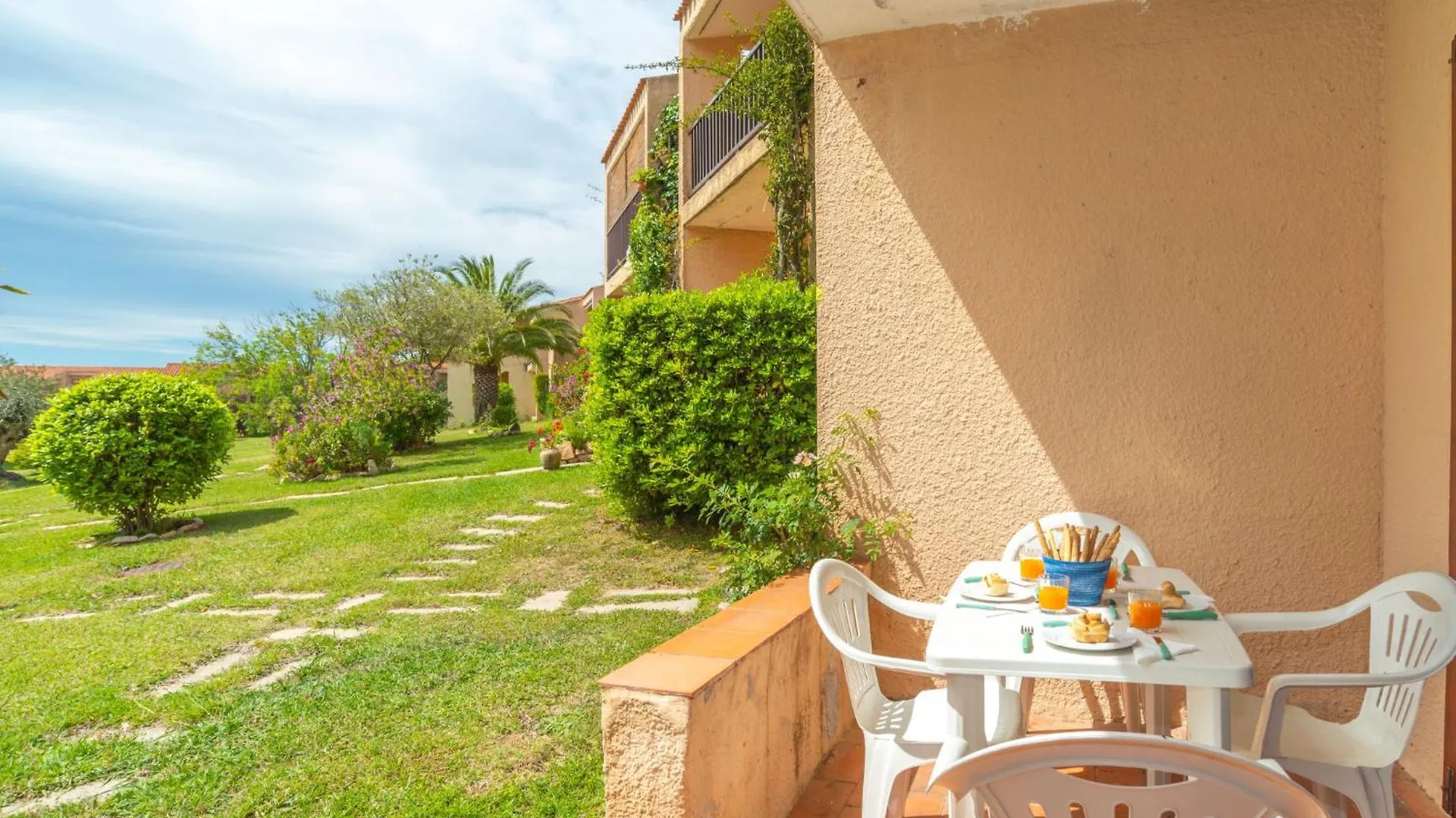 Apartment Residenza Mediterranea-1 By Interhome カンニジョネ