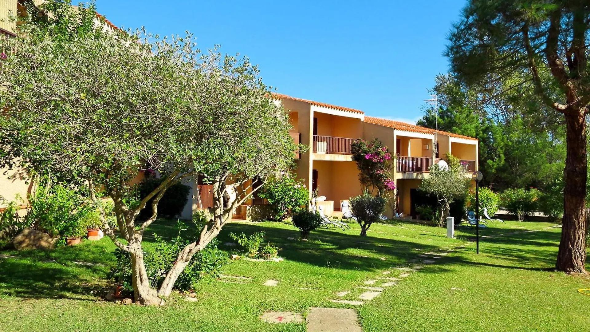 Apartment Residenza Mediterranea-1 By Interhomeの連絡先
